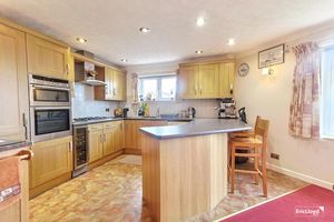 Photo 16- click for photo gallery